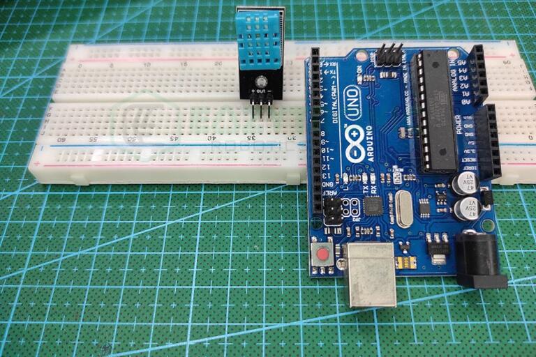 DHT11 with Arduino | Interfacing guide
