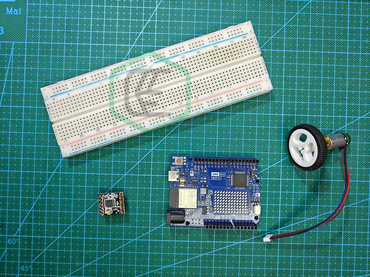 Arduino UNO R4 Main